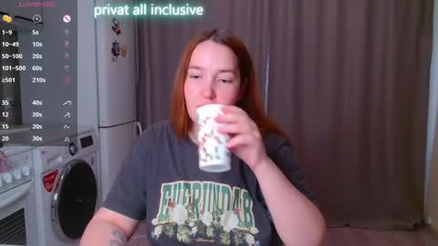 Snapshot of enorolve chatting on 02/19/25, 11:06 Horny Mary online show from 02/19/25, 11:06