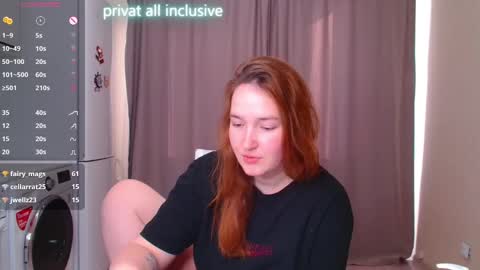 Snapshot of enorolve chatting on 02/26/25, 06:15 Horny Mary online show from 02/26/25, 06:15