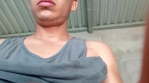 Snapshot of enri60793737 chatting on 11/16/25, 03:28 enri60793737 online show from 11/16/25, 03:28