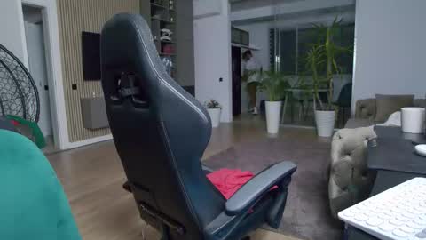 Erik online show from 02/23/25, 10:09