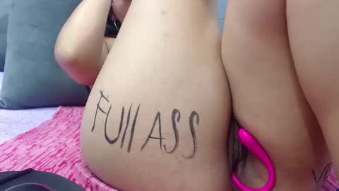 Snapshot of eny_dirty chatting on 01/09/25, 08:11 Enny Dirty online show from 01/09/25, 08:11