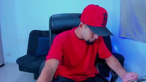 enyel_100 online show from 06/14/26, 08:05