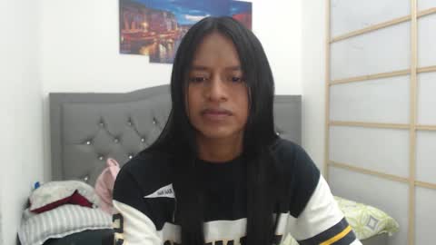 Enyenlina online show from 10/16/25, 02:18