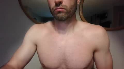 Snapshot of enzoleozi1991 chatting on 01/18/26, 09:46 enzoleozi1991 online show from 01/18/26, 09:46