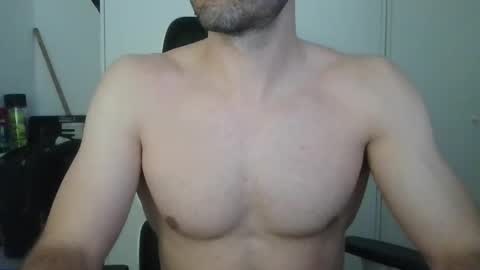 Snapshot of enzoleozi1991 chatting on 04/24/26, 05:37 enzoleozi1991 online show from 04/24/26, 05:37