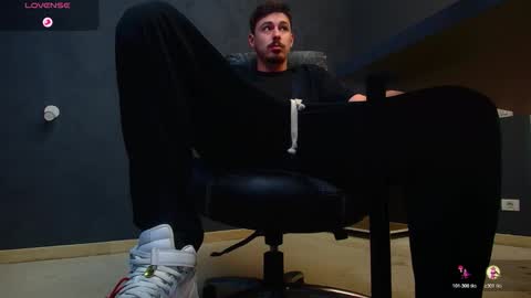 EnzoRace online show from 10/29/25, 06:15