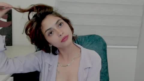 Leyla online show from 02/22/25, 08:40