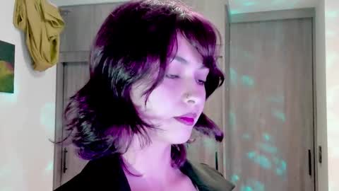 Leyla online show from 10/11/25, 12:54