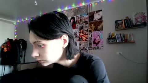 Snapshot of epifaniapaolino chatting on 01/09/26, 07:44 Lucy NEXT STREAM January 5 HNY online show from 01/09/26, 07:44