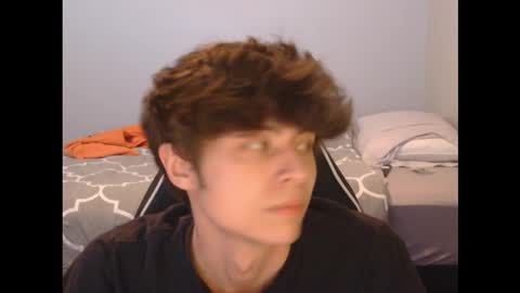 Snapshot of eprahsdahc chatting on 12/14/25, 03:12 eprahsdahc online show from 12/14/25, 03:12