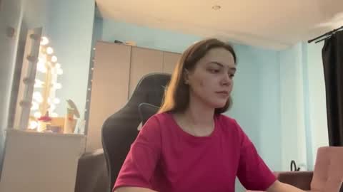 Snapshot of eracloke chatting on 03/03/26, 04:18 Lily online show from 03/03/26, 04:18