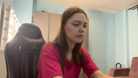 Snapshot of eracloke chatting on 03/12/26, 02:07 Lily online show from 03/12/26, 02:07