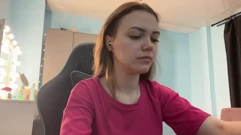 Snapshot of eracloke chatting on 03/16/26, 12:06 Lily online show from 03/16/26, 12:06