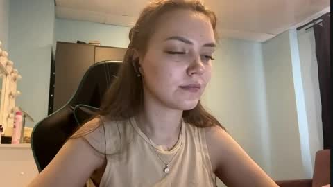 Lily online show from 04/15/26, 03:13