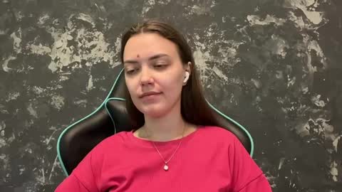 Lily online show from 05/16/26, 10:36