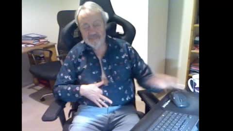 erasmus_d online show from 01/10/26, 05:15