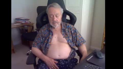 erasmus_d online show from 06/21/26, 04:42