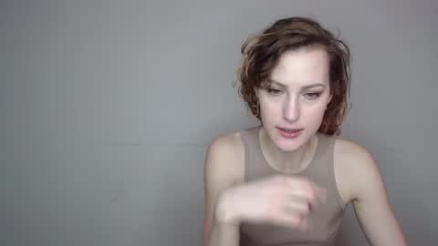 Snapshot of erdbeeren_mit_sahne chatting on 01/21/25, 06:22 Erdbeeren mit Sahne online show from 01/21/25, 06:22