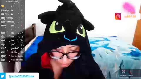 Snapshot of eren_mikasa chatting on 10/01/25, 12:16 sofia online show from 10/01/25, 12:16