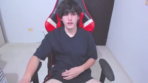 Snapshot of eren_tatakae chatting on 11/26/25, 09:49 eren_tatakae online show from 11/26/25, 09:49