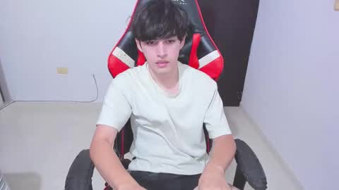 Snapshot of eren_tatakae chatting on 01/05/26, 11:30 eren_tatakae online show from 01/05/26, 11:30