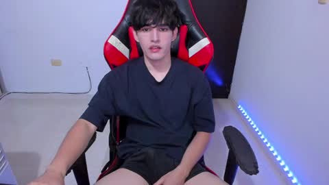 Snapshot of eren_tatakae chatting on 03/25/26, 02:28 eren_tatakae online show from 03/25/26, 02:28