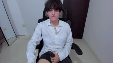 eren_tatakae online show from 05/07/26, 12:27