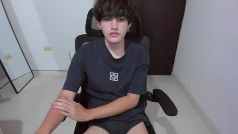 eren_tatakae online show from 05/12/26, 11:35