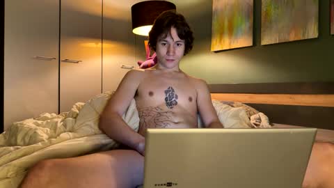 Snapshot of eric_carrotman chatting on 11/15/25, 03:30 Eric Carrotman online show from 11/15/25, 03:30