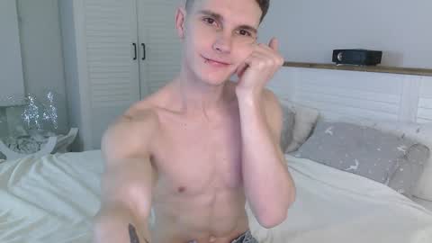 Snapshot of eric_crush chatting on 01/17/25, 03:55 Eric Crush online show from 01/17/25, 03:55