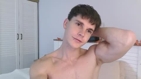 Snapshot of eric_crush chatting on 10/24/25, 03:58 Eric Crush online show from 10/24/25, 03:58