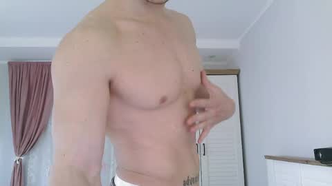 Eric Crush online show from 04/27/26, 03:48