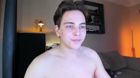 Snapshot of eric_ether chatting on 03/09/26, 07:29 Eric online show from 03/09/26, 07:29