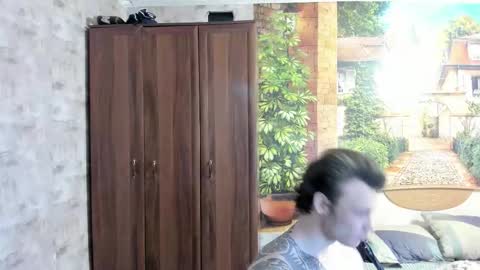 Eric online show from 12/04/25, 12:53