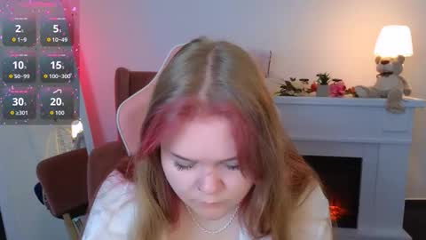 erica_love_ online show from 09/16/25, 05:52