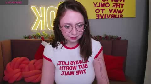 Snapshot of erica_nelson chatting on 11/29/25, 01:30 Erica 3 online show from 11/29/25, 01:30