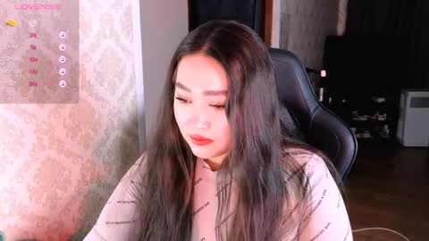 Snapshot of erica_wayne chatting on 04/18/26, 06:01 Erica Wayne online show from 04/18/26, 06:01
