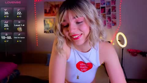 Snapshot of erica_winterr chatting on 02/08/25, 03:21 Erica Winterr online show from 02/08/25, 03:21