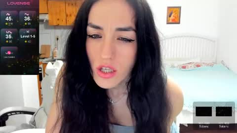 Erika online show from 05/14/26, 09:43