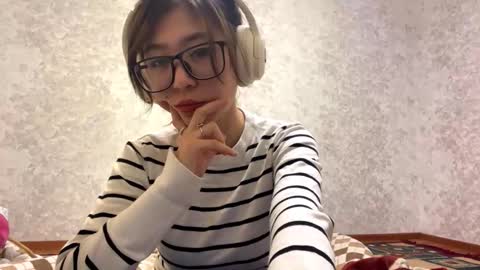 Yumi online show from 03/19/26, 02:54