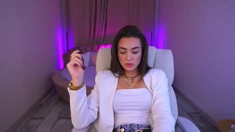 Erica online show from 09/25/25, 07:12