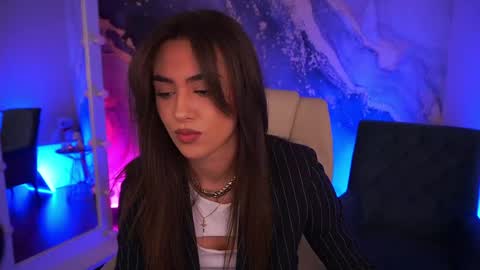 Erica online show from 05/05/26, 06:43
