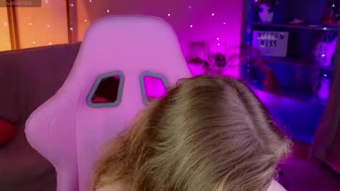 Erica online show from 06/27/26, 12:33