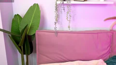 Erica online show from 07/04/26, 12:55