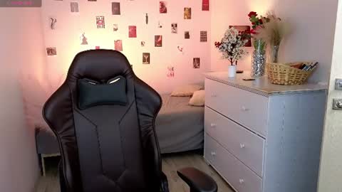 Erica online show from 07/22/26, 12:52