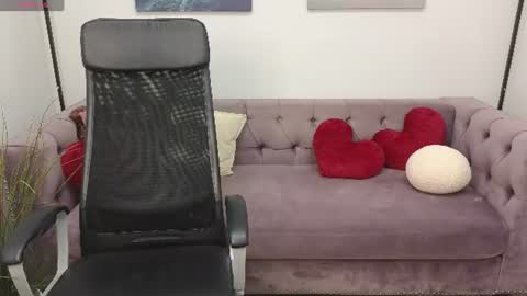 Erica online show from 08/02/26, 12:14