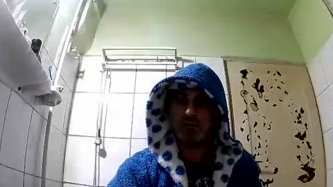 Snapshot of ericboy32 chatting on 02/15/25, 09:26 eric online show from 02/15/25, 09:26
