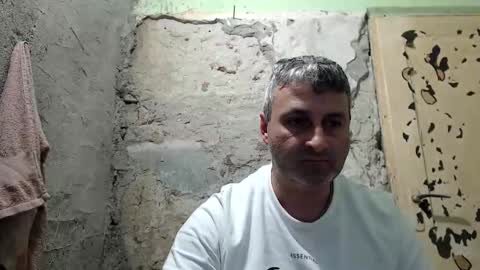 Snapshot of ericboy32 chatting on 03/16/26, 05:44 eric online show from 03/16/26, 05:44