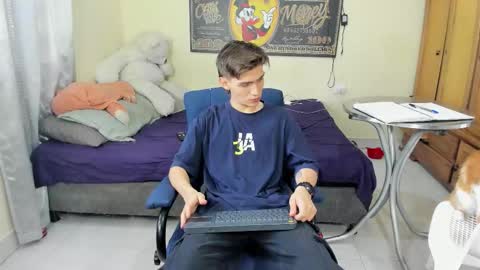 erick_de_rossee online show from 10/24/25, 04:03