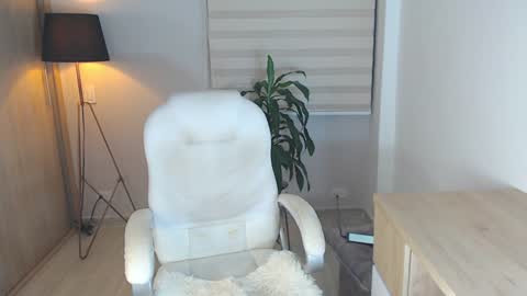 Erick Thompson online show from 12/29/24, 01:45